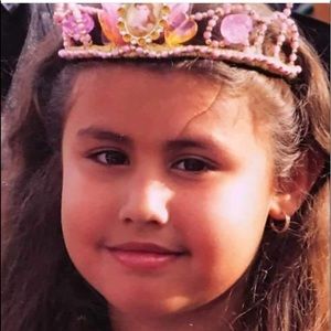 Meet your Posher, Liz